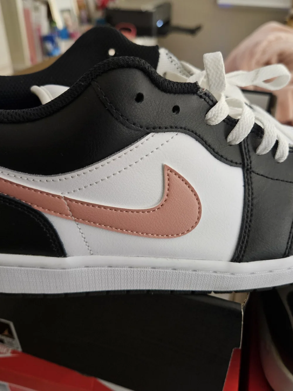 Nike Kids Low-Top Sneakers - Black, White & Pink Swoosh